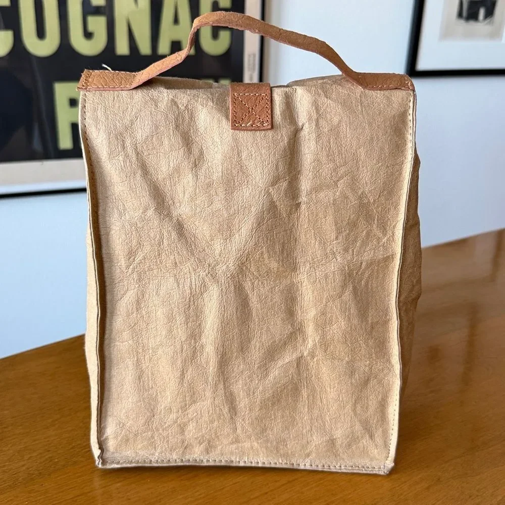 Out of the Woods insulated lunch bag